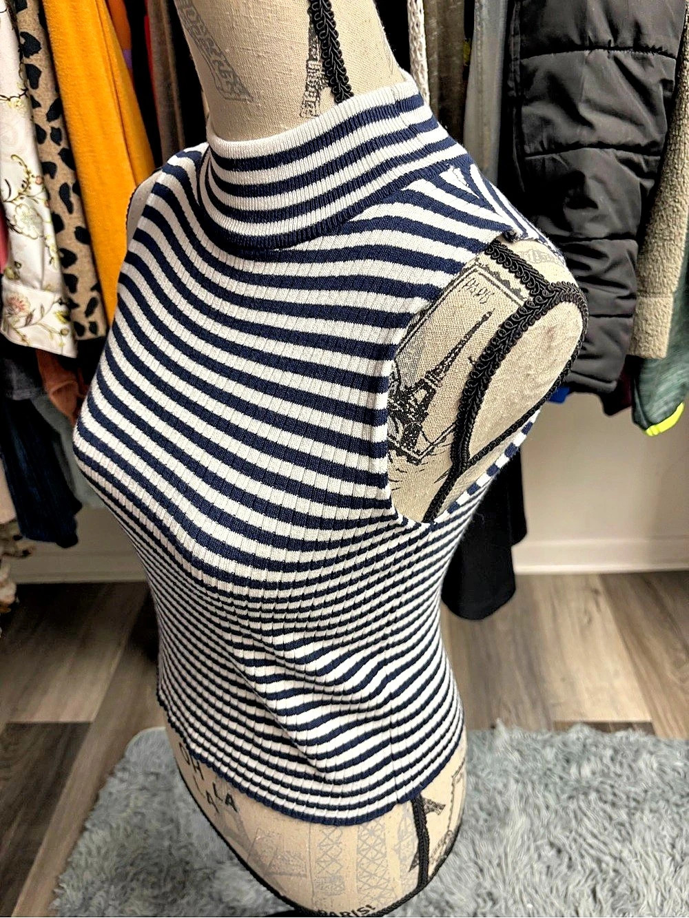 Y2K Striped Mock Neck Tank Top - Picture 3 of 14